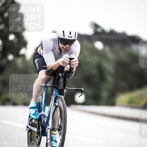 21.06.2026 - 29. Vierlanden-Triathlon H.Heesch http://msf.ph/oto/9902414 21.06.2026 09:53:45 Radfahren 72, 78, 91, 106, 112, 210, 266, 284 meine-sportfotos.de