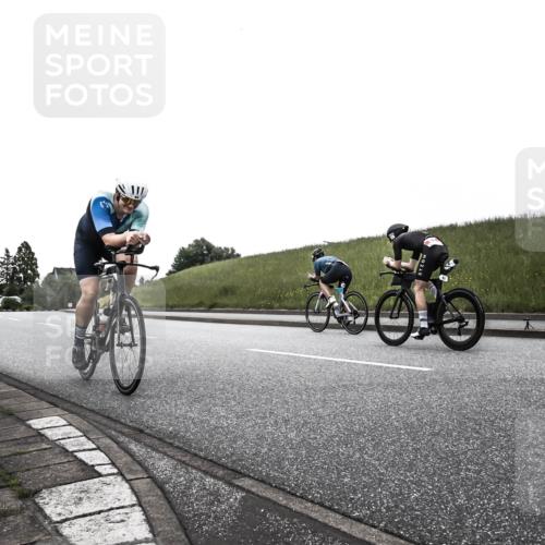 21.06.2026 - 29. Vierlanden-Triathlon H.Heesch http://msf.ph/oto/9902427 21.06.2026 09:44:37 Radfahren 16, 94, 98, 107, 120 meine-sportfotos.de