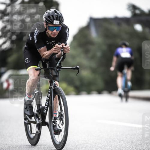 21.06.2026 - 29. Vierlanden-Triathlon H.Heesch http://msf.ph/oto/9902429 21.06.2026 09:54:17 Radfahren 21, 27, 164, 294 meine-sportfotos.de