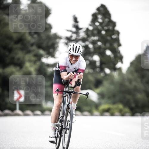 21.06.2026 - 29. Vierlanden-Triathlon H.Heesch http://msf.ph/oto/9902441 21.06.2026 09:54:33 Radfahren 4, 99, 141, 186, 226 meine-sportfotos.de