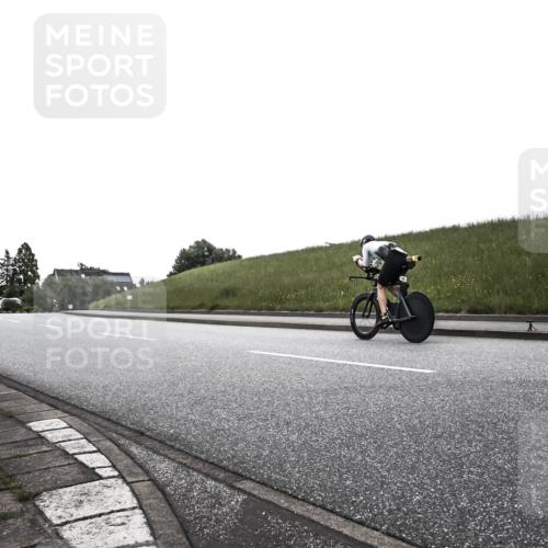 21.06.2026 - 29. Vierlanden-Triathlon H.Heesch http://msf.ph/oto/9902442 21.06.2026 09:44:59 Radfahren 24 meine-sportfotos.de