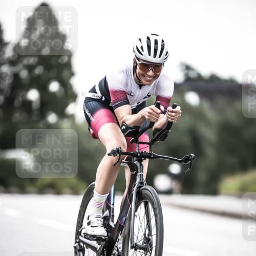 21.06.2026 - 29. Vierlanden-Triathlon H.Heesch http://msf.ph/oto/9902453 21.06.2026 09:54:33 Radfahren 4, 99, 141, 186, 226 meine-sportfotos.de