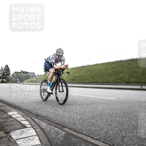 21.06.2026 - 29. Vierlanden-Triathlon H.Heesch http://msf.ph/oto/9902455 21.06.2026 09:45:18 Radfahren 79, 200, 261, 268, 290 meine-sportfotos.de