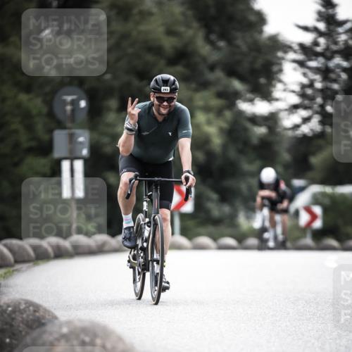 21.06.2026 - 29. Vierlanden-Triathlon H.Heesch http://msf.ph/oto/9902464 21.06.2026 09:54:56 Radfahren 128, 148, 292, 293 meine-sportfotos.de