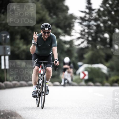 21.06.2026 - 29. Vierlanden-Triathlon H.Heesch http://msf.ph/oto/9902467 21.06.2026 09:54:57 Radfahren 128, 148, 292, 293 meine-sportfotos.de
