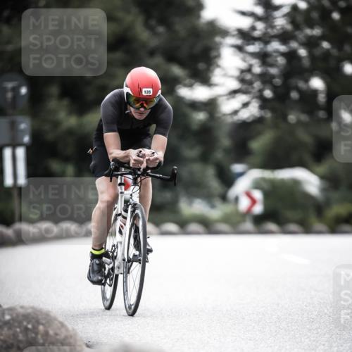 21.06.2026 - 29. Vierlanden-Triathlon H.Heesch http://msf.ph/oto/9902493 21.06.2026 09:55:02 Radfahren 128, 148, 264, 292 meine-sportfotos.de