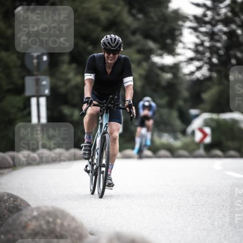 21.06.2026 - 29. Vierlanden-Triathlon H.Heesch http://msf.ph/oto/9902507 21.06.2026 09:55:34 Radfahren 142, 177, 184, 235, 252 meine-sportfotos.de