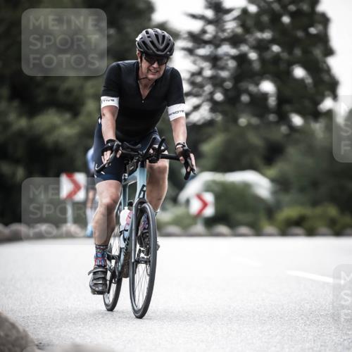 21.06.2026 - 29. Vierlanden-Triathlon H.Heesch http://msf.ph/oto/9902510 21.06.2026 09:55:35 Radfahren 142, 177, 184, 235, 252 meine-sportfotos.de