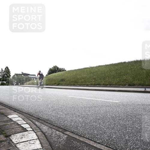 21.06.2026 - 29. Vierlanden-Triathlon H.Heesch http://msf.ph/oto/9902512 21.06.2026 09:47:21 Radfahren  meine-sportfotos.de