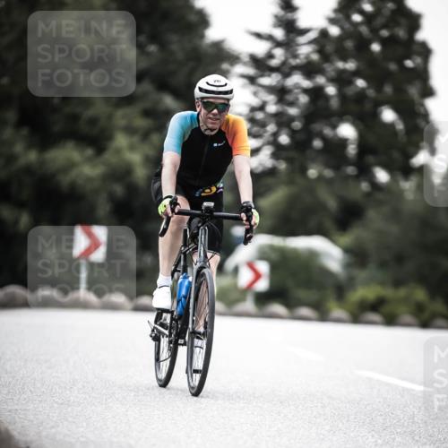 21.06.2026 - 29. Vierlanden-Triathlon H.Heesch http://msf.ph/oto/9902545 21.06.2026 09:56:33 Radfahren 103, 259, 291 meine-sportfotos.de
