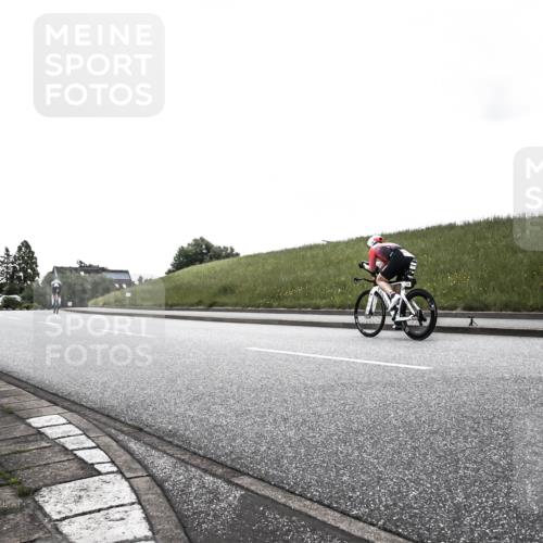 21.06.2026 - 29. Vierlanden-Triathlon H.Heesch http://msf.ph/oto/9902554 21.06.2026 09:48:15 Radfahren 13, 233 meine-sportfotos.de