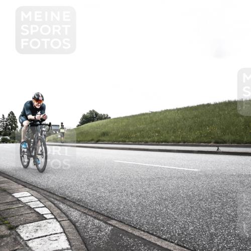 21.06.2026 - 29. Vierlanden-Triathlon H.Heesch http://msf.ph/oto/9902576 21.06.2026 09:48:50 Radfahren 138, 247 meine-sportfotos.de