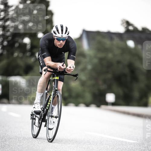 21.06.2026 - 29. Vierlanden-Triathlon H.Heesch http://msf.ph/oto/9902578 21.06.2026 10:13:49 Radfahren 86, 120 meine-sportfotos.de
