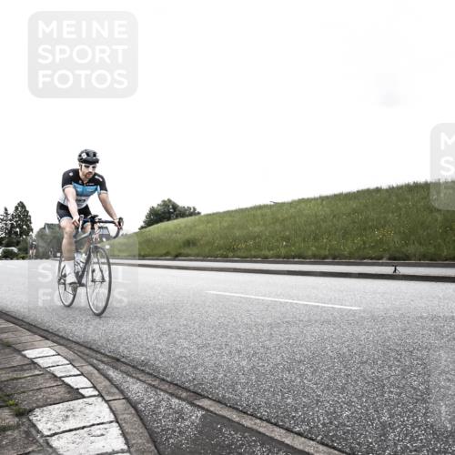 21.06.2026 - 29. Vierlanden-Triathlon H.Heesch http://msf.ph/oto/9902587 21.06.2026 09:49:05 Radfahren 22, 52 meine-sportfotos.de
