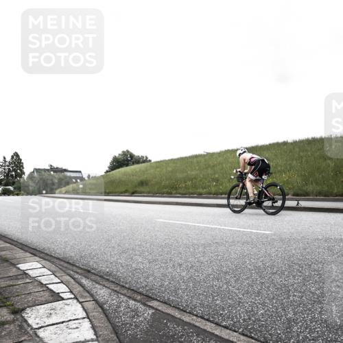 21.06.2026 - 29. Vierlanden-Triathlon H.Heesch http://msf.ph/oto/9902597 21.06.2026 09:49:35 Radfahren 213 meine-sportfotos.de