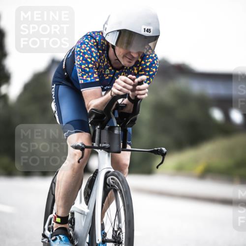 21.06.2026 - 29. Vierlanden-Triathlon H.Heesch http://msf.ph/oto/9902618 21.06.2026 09:57:49 Radfahren 145, 147 meine-sportfotos.de