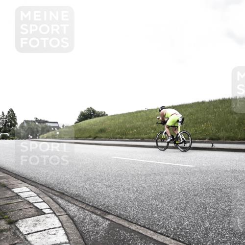 21.06.2026 - 29. Vierlanden-Triathlon H.Heesch http://msf.ph/oto/9902629 21.06.2026 09:51:07 Radfahren 15 meine-sportfotos.de