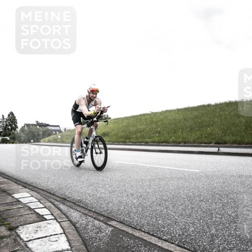 21.06.2026 - 29. Vierlanden-Triathlon H.Heesch http://msf.ph/oto/9902658 21.06.2026 09:52:03 Radfahren 61, 137, 211, 274, 300 meine-sportfotos.de
