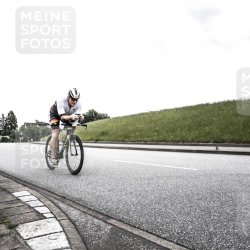 21.06.2026 - 29. Vierlanden-Triathlon H.Heesch http://msf.ph/oto/9902664 21.06.2026 09:52:07 Radfahren 169, 211, 274, 300 meine-sportfotos.de
