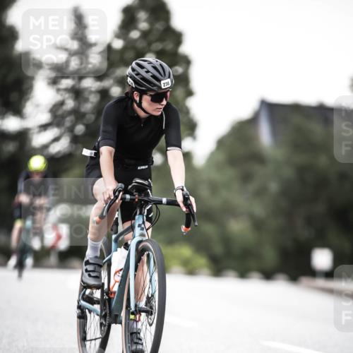 21.06.2026 - 29. Vierlanden-Triathlon H.Heesch http://msf.ph/oto/9902680 21.06.2026 10:14:14 Radfahren 6, 37, 130, 140, 195, 204, 238, 464 meine-sportfotos.de