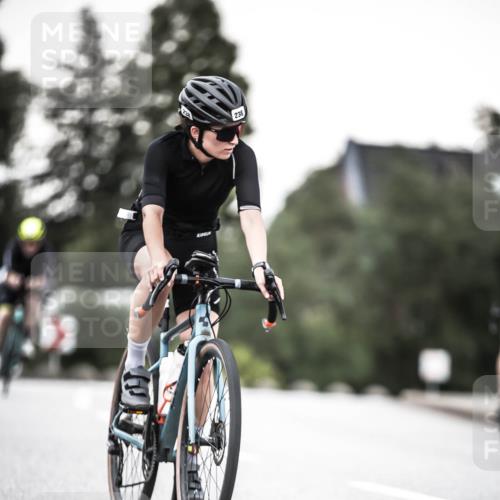 21.06.2026 - 29. Vierlanden-Triathlon H.Heesch http://msf.ph/oto/9902683 21.06.2026 10:14:14 Radfahren 6, 37, 130, 140, 195, 204, 238, 464 meine-sportfotos.de