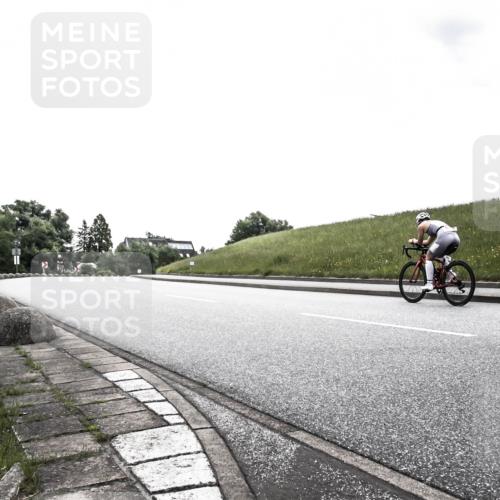 21.06.2026 - 29. Vierlanden-Triathlon H.Heesch http://msf.ph/oto/9902699 21.06.2026 09:52:55 Radfahren 287 meine-sportfotos.de