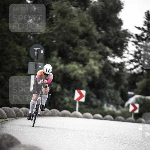 21.06.2026 - 29. Vierlanden-Triathlon H.Heesch http://msf.ph/oto/9902703 21.06.2026 09:59:37 Radfahren 34, 42, 155, 173, 223, 255 meine-sportfotos.de