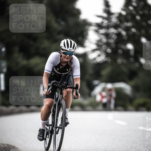 21.06.2026 - 29. Vierlanden-Triathlon H.Heesch http://msf.ph/oto/9902751 21.06.2026 10:02:12 Radfahren 55, 78, 265, 273, 280, 301 meine-sportfotos.de