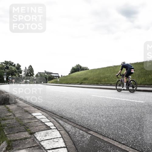 21.06.2026 - 29. Vierlanden-Triathlon H.Heesch http://msf.ph/oto/9902768 21.06.2026 09:53:39 Radfahren 91, 284 meine-sportfotos.de