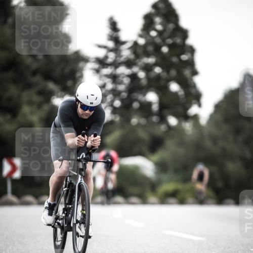 21.06.2026 - 29. Vierlanden-Triathlon H.Heesch http://msf.ph/oto/9902808 21.06.2026 10:02:38 Radfahren 56, 99, 198, 245, 367 meine-sportfotos.de