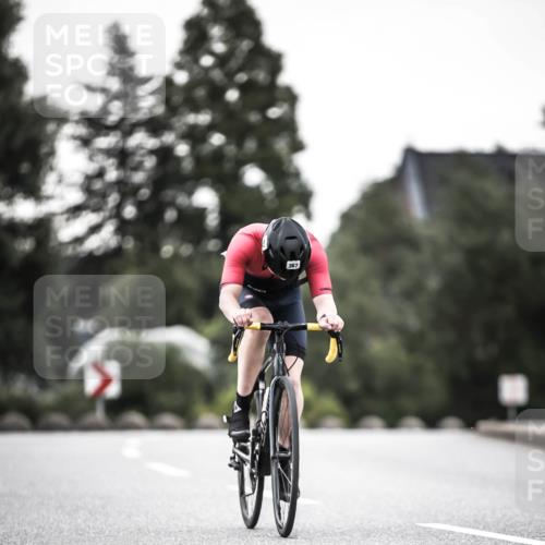 21.06.2026 - 29. Vierlanden-Triathlon H.Heesch http://msf.ph/oto/9902817 21.06.2026 10:02:41 Radfahren 56, 99, 179, 198, 245, 367 meine-sportfotos.de