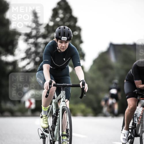 21.06.2026 - 29. Vierlanden-Triathlon H.Heesch http://msf.ph/oto/9902843 21.06.2026 10:02:53 Radfahren 139, 224, 232, 294 meine-sportfotos.de