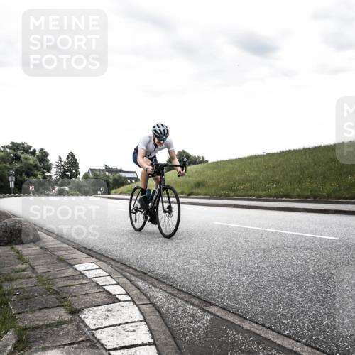 21.06.2026 - 29. Vierlanden-Triathlon H.Heesch http://msf.ph/oto/9902864 21.06.2026 09:55:23 Radfahren 20 meine-sportfotos.de