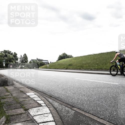 21.06.2026 - 29. Vierlanden-Triathlon H.Heesch http://msf.ph/oto/9902870 21.06.2026 09:55:40 Radfahren 184, 252 meine-sportfotos.de