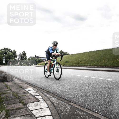 21.06.2026 - 29. Vierlanden-Triathlon H.Heesch http://msf.ph/oto/9902886 21.06.2026 09:56:15 Radfahren 57 meine-sportfotos.de