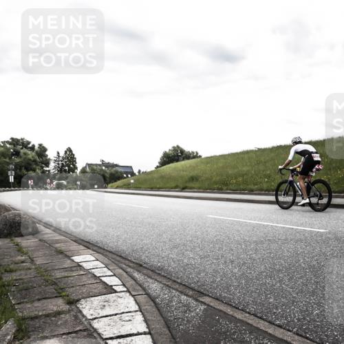 21.06.2026 - 29. Vierlanden-Triathlon H.Heesch http://msf.ph/oto/9902889 21.06.2026 09:56:37 Radfahren 259, 291 meine-sportfotos.de