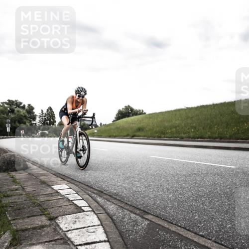 21.06.2026 - 29. Vierlanden-Triathlon H.Heesch http://msf.ph/oto/9902901 21.06.2026 09:57:10 Radfahren 243, 253 meine-sportfotos.de