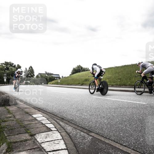 21.06.2026 - 29. Vierlanden-Triathlon H.Heesch http://msf.ph/oto/9902908 21.06.2026 09:57:49 Radfahren 145, 147 meine-sportfotos.de