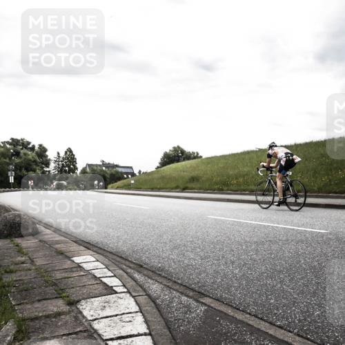 21.06.2026 - 29. Vierlanden-Triathlon H.Heesch http://msf.ph/oto/9902911 21.06.2026 09:57:55 Radfahren  meine-sportfotos.de