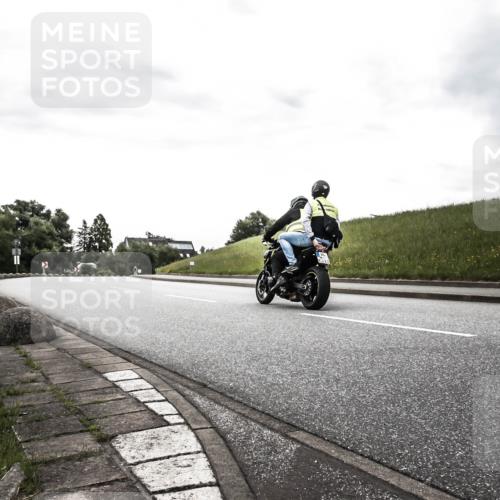 21.06.2026 - 29. Vierlanden-Triathlon H.Heesch http://msf.ph/oto/9902920 21.06.2026 09:58:19 Radfahren 88, 165 meine-sportfotos.de