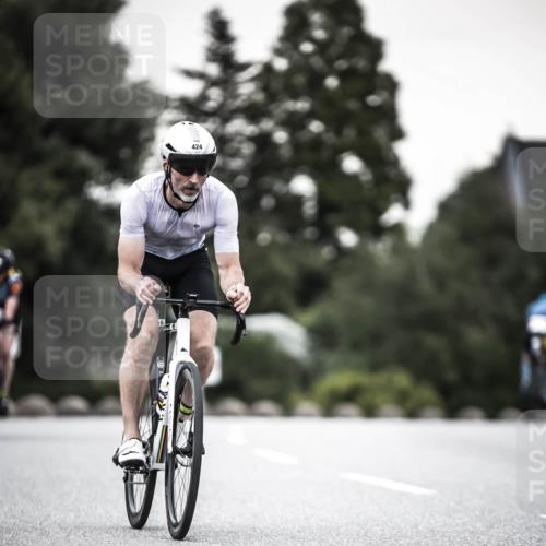 21.06.2026 - 29. Vierlanden-Triathlon H.Heesch http://msf.ph/oto/9902922 21.06.2026 10:15:07 Radfahren 23, 129, 156, 424 meine-sportfotos.de