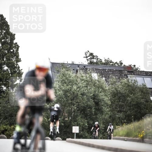 21.06.2026 - 29. Vierlanden-Triathlon H.Heesch http://msf.ph/oto/9902942 21.06.2026 10:04:59 Radfahren 130, 292, 308, 332, 352 meine-sportfotos.de