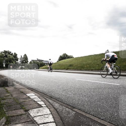 21.06.2026 - 29. Vierlanden-Triathlon H.Heesch http://msf.ph/oto/9902953 21.06.2026 09:59:02 Radfahren  meine-sportfotos.de