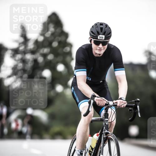 21.06.2026 - 29. Vierlanden-Triathlon H.Heesch http://msf.ph/oto/9902955 21.06.2026 10:05:04 Radfahren 130, 264, 308, 323, 326 meine-sportfotos.de