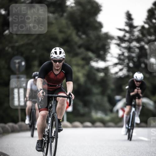 21.06.2026 - 29. Vierlanden-Triathlon H.Heesch http://msf.ph/oto/9902962 21.06.2026 10:05:07 Radfahren 130, 264, 275, 308, 323, 326 meine-sportfotos.de