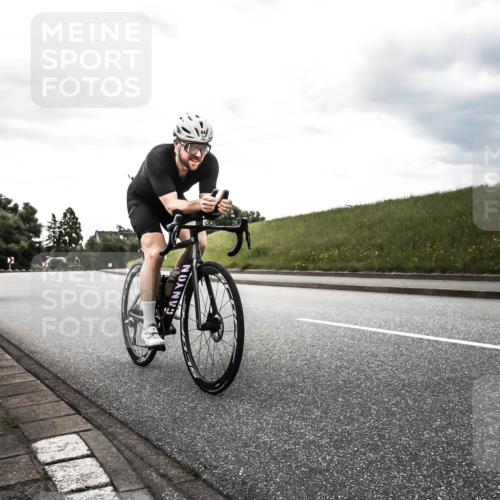 21.06.2026 - 29. Vierlanden-Triathlon H.Heesch http://msf.ph/oto/9902991 21.06.2026 10:00:01 Radfahren 84, 169 meine-sportfotos.de