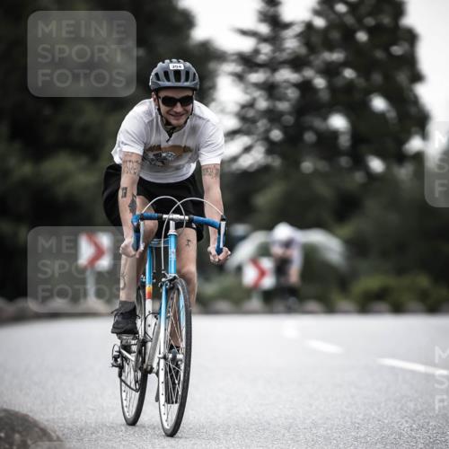 21.06.2026 - 29. Vierlanden-Triathlon H.Heesch http://msf.ph/oto/9903055 21.06.2026 10:06:18 Radfahren 9, 109, 354 meine-sportfotos.de