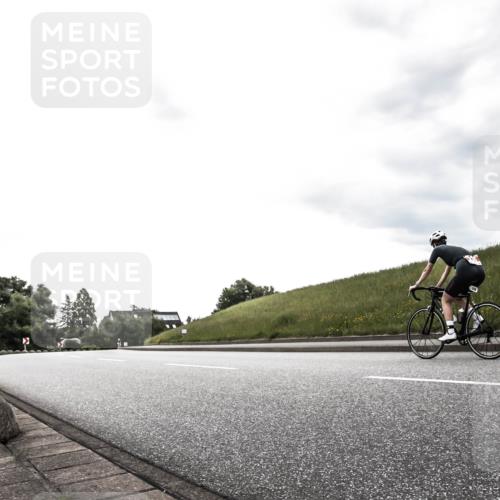 21.06.2026 - 29. Vierlanden-Triathlon H.Heesch http://msf.ph/oto/9903071 21.06.2026 10:03:20 Radfahren 39, 96 meine-sportfotos.de