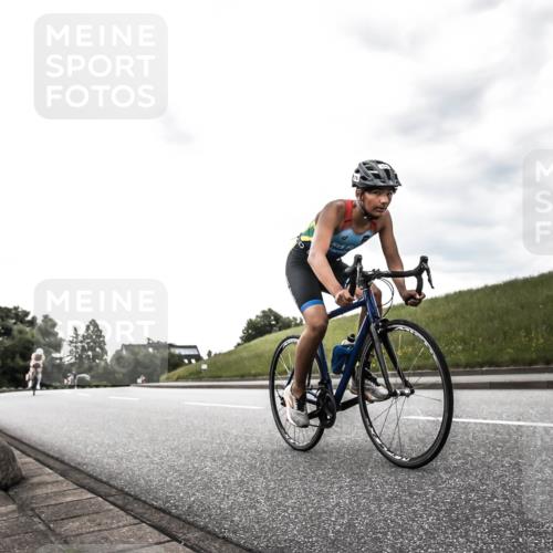21.06.2026 - 29. Vierlanden-Triathlon H.Heesch http://msf.ph/oto/9903075 21.06.2026 10:03:53 Radfahren 35, 160, 238, 362, 376 meine-sportfotos.de