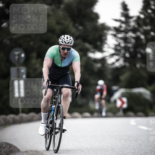 21.06.2026 - 29. Vierlanden-Triathlon H.Heesch http://msf.ph/oto/9903175 21.06.2026 10:07:56 Radfahren 7, 59, 104, 167, 220, 305, 320, 334 meine-sportfotos.de